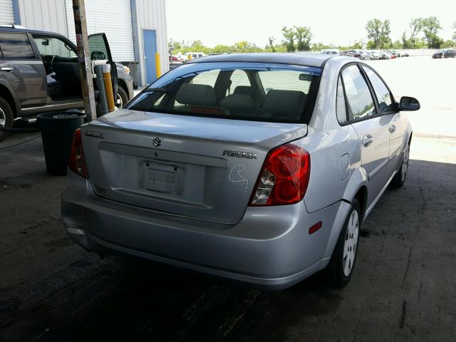 KL5JD56ZX7K682742 - 2007 SUZUKI FORENZA BA GRAY photo 4