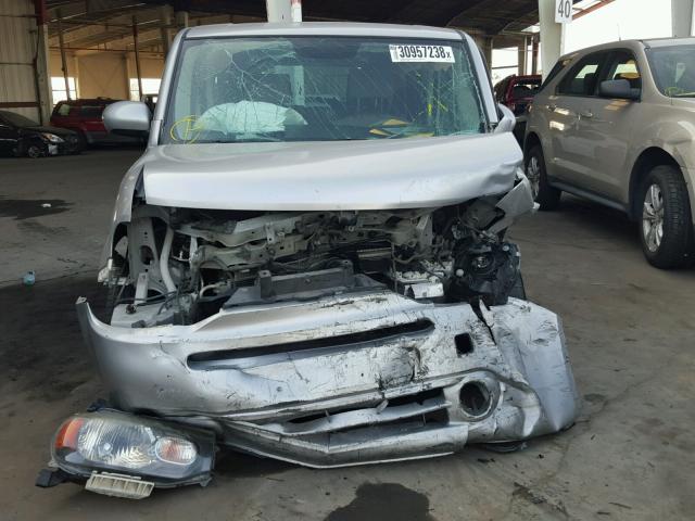 JN8AZ2KR2BT200918 - 2011 NISSAN CUBE BASE SILVER photo 9