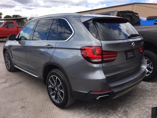 5UXKR6C51E0C03187 - 2014 BMW X5 XDRIVE5 GRAY photo 3