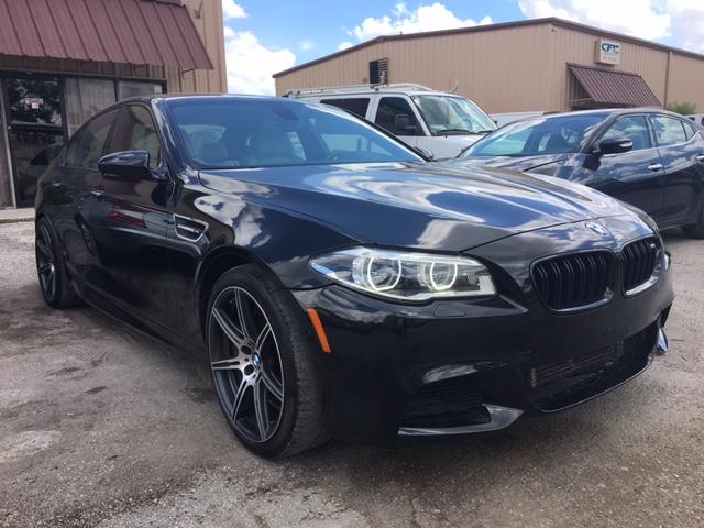 WBSFV9C5XED593477 - 2014 BMW M5 BLACK photo 2