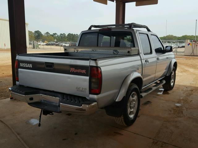 1N6ED27T9YC360199 - 2000 NISSAN FRONTIER C SILVER photo 4