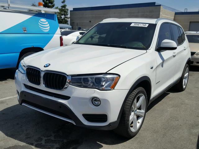5UXWZ7C3XH0V90670 - 2017 BMW X3 SDRIVE2 WHITE photo 2