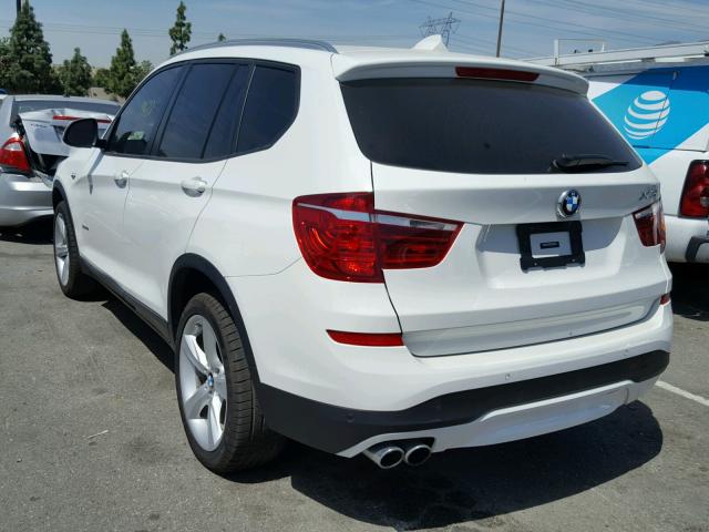 5UXWZ7C3XH0V90670 - 2017 BMW X3 SDRIVE2 WHITE photo 3