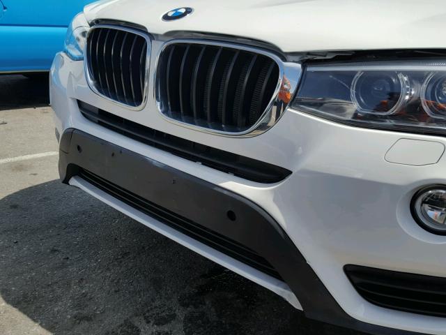 5UXWZ7C3XH0V90670 - 2017 BMW X3 SDRIVE2 WHITE photo 9