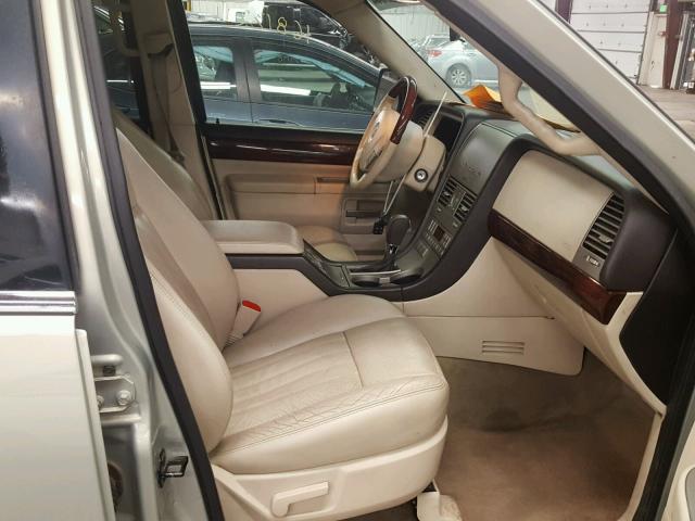 5LMEU78H83ZJ09151 - 2003 LINCOLN AVIATOR 米色 照片 5