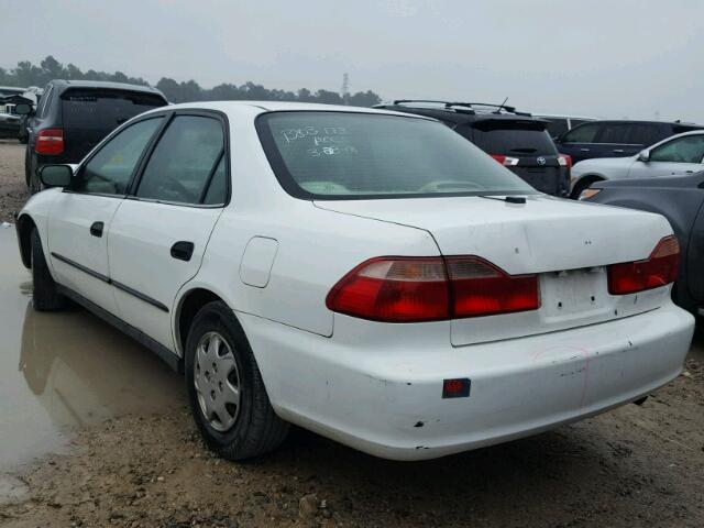 1HGCF8542XA068327 - 1999 HONDA ACCORD DX WHITE photo 3