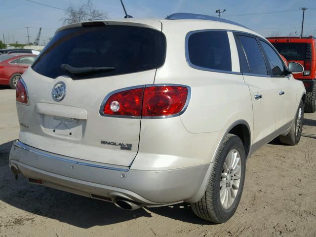 5GAKRBED2BJ419696 - 2011 BUICK ENCLAVE CX WHITE photo 4