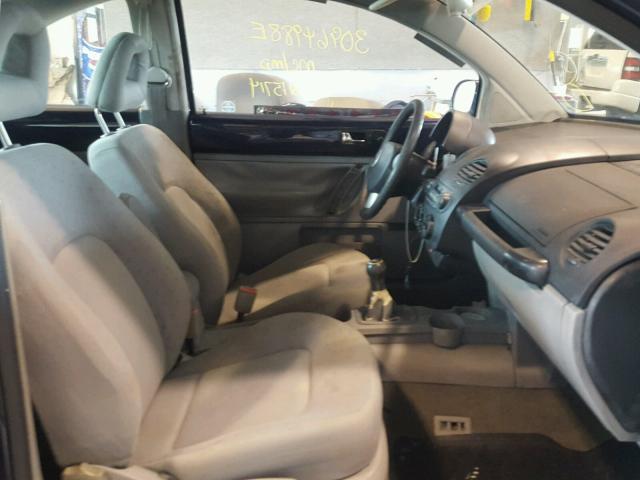 3VWCT21C91M409439 - 2001 VOLKSWAGEN NEW BEETLE 蓝色 照片 5