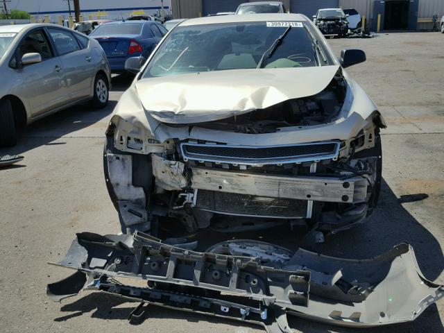 1G1ZB5E02CF260420 - 2012 CHEVROLET MALIBU LS 金色 照片 9