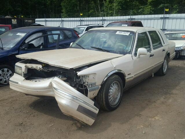 1LNLM83WXSY649367 - 1995 LINCOLN TOWN CAR C WHITE photo 2