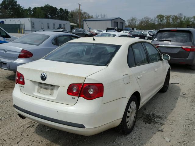 3VWPF71KX7M183854 - 2007 VOLKSWAGEN JETTA 2.5 WHITE photo 4