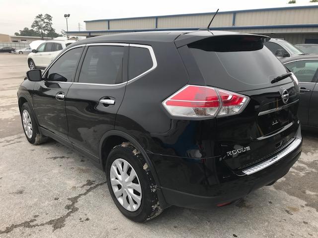 KNMAT2MV1FP582817 - 2015 NISSAN ROGUE S BLACK photo 3