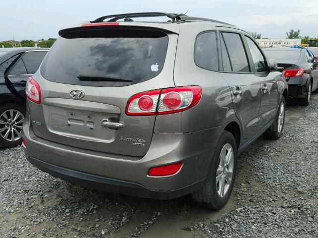 5XYZK3AB4BG011213 - 2011 HYUNDAI SANTA FE GRAY photo 4