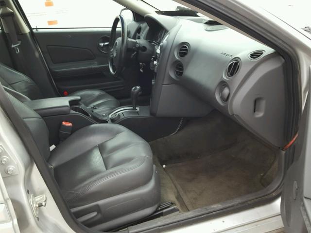 2G2WR524351223579 - 2005 PONTIAC GRAND PRIX SILVER photo 5