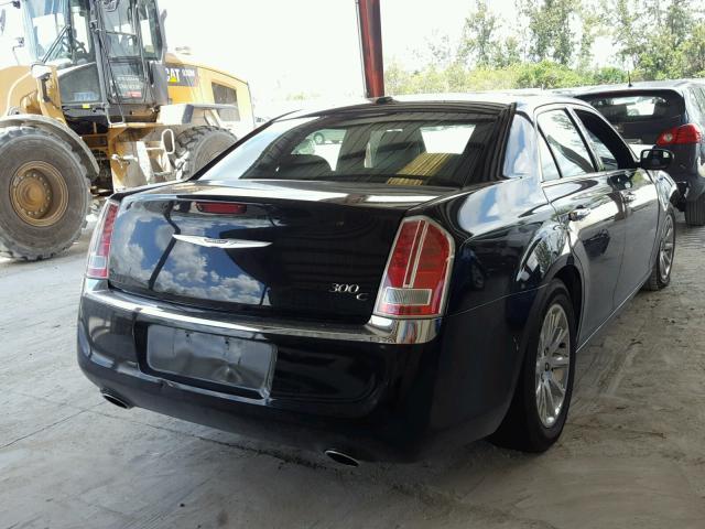 2C3CCAETXDH513727 - 2013 CHRYSLER 300C BLACK photo 4