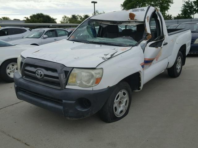 5TENX4CN6AZ730500 - 2010 TOYOTA TACOMA WHITE photo 2