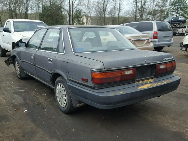 4T1SV21E5KU019540 - 1989 TOYOTA CAMRY DLX GRAY photo 3