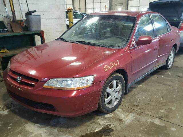 JHMCG5672YC006806 - 2000 HONDA ACCORD SE RED photo 2