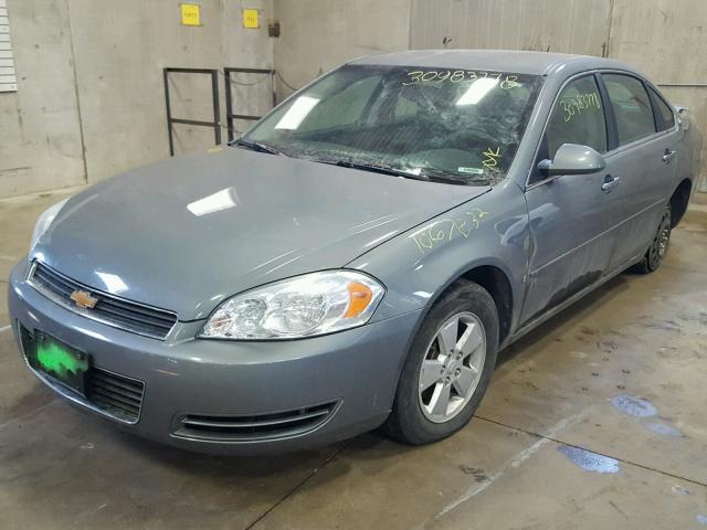 2G1WT58K281374140 - 2008 CHEVROLET IMPALA LT GRAY photo 2