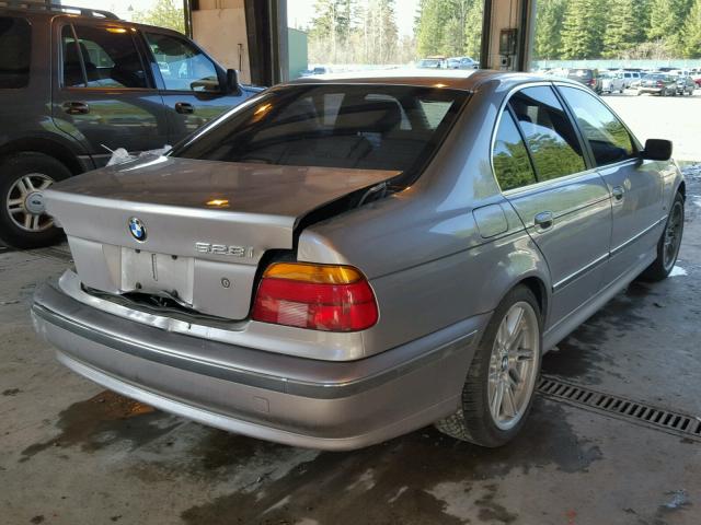 WBADM6330XBY20198 - 1999 BMW 528 I AUTO SILVER photo 4