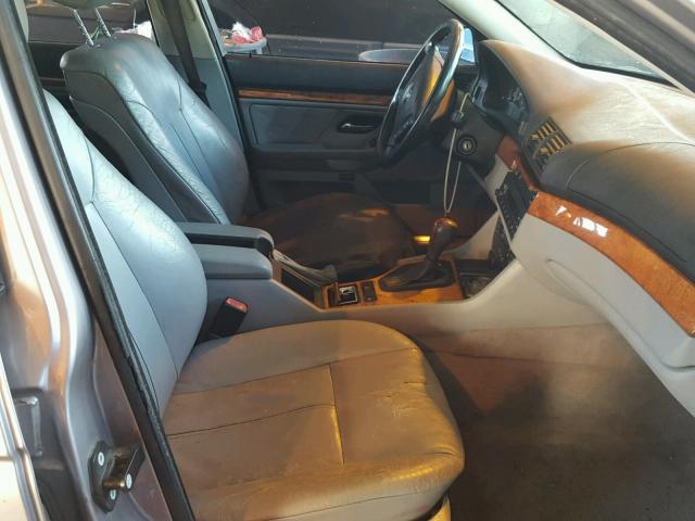 WBADM6330XBY20198 - 1999 BMW 528 I AUTO SILVER photo 5