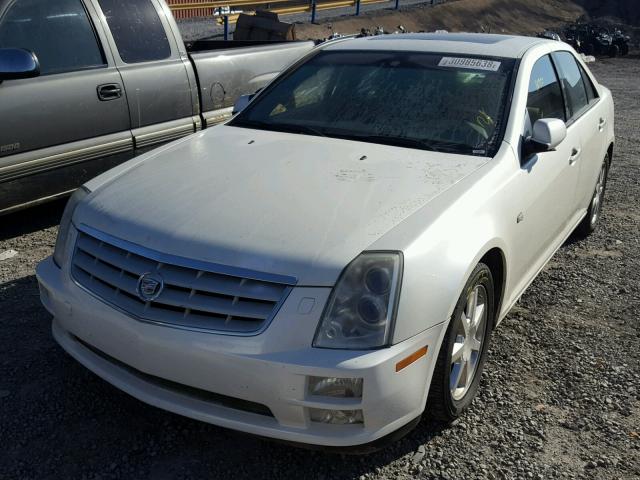 1G6DC67A850207384 - 2005 CADILLAC STS WHITE photo 2