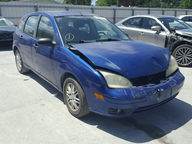 3FAFP37N35R129176 - 2005 FORD FOCUS ZX5 BLUE photo 1