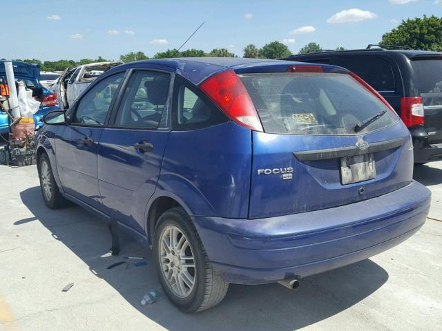 3FAFP37N35R129176 - 2005 FORD FOCUS ZX5 BLUE photo 3