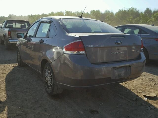 1FAHP35N99W172385 - 2009 FORD FOCUS SE GRAY photo 3