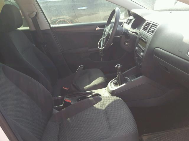 3VW1K7AJ0BM305364 - 2011 VOLKSWAGEN JETTA BASE WHITE photo 5