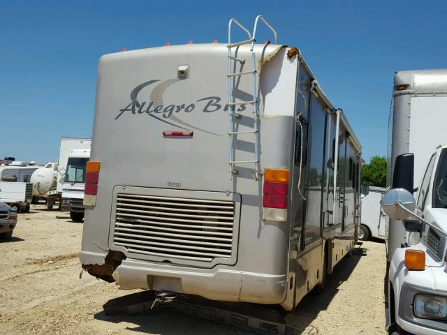 4UZAAHAK81CJ92523 - 2001 FREIGHTLINER CHASSIS X TAN photo 4