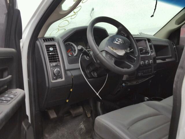 3C6TR5HT4HG668073 - 2017 RAM 2500 ST WHITE photo 9