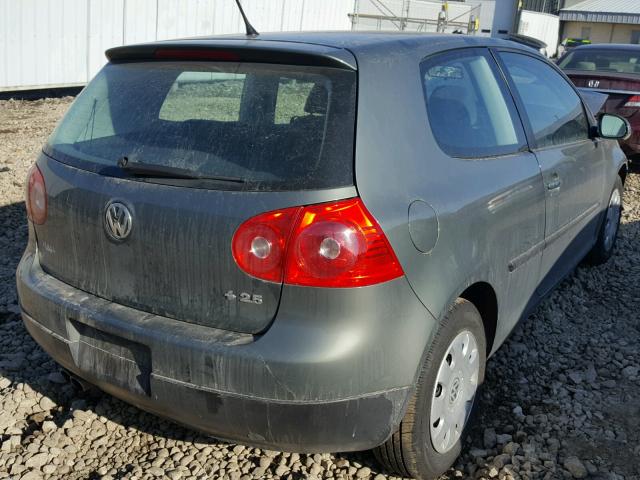 WVWBR71K47W239548 - 2007 VOLKSWAGEN RABBIT GRAY photo 4