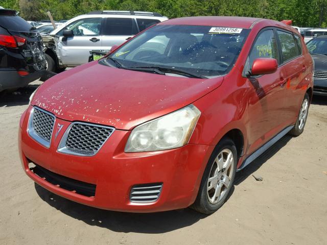 5Y2SP67079Z457183 - 2009 PONTIAC VIBE RED photo 2