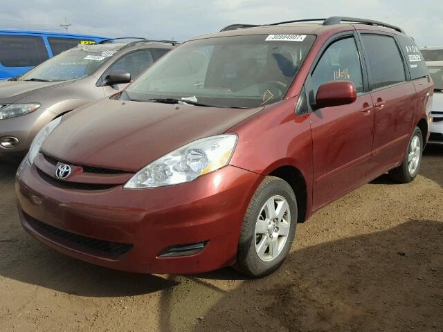 5TDZK22C48S193119 - 2008 TOYOTA SIENNA XLE RED photo 2