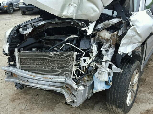 2CNFLCEC5B6359727 - 2011 CHEVROLET EQUINOX LS SILVER photo 9