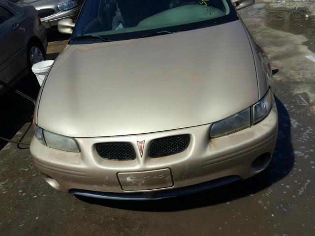 1G2WP52K21F244964 - 2001 PONTIAC GRAND PRIX GOLD photo 9