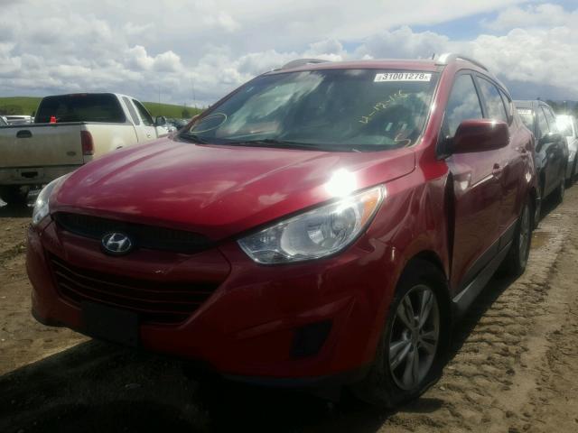 KM8JU3AC2BU285343 - 2011 HYUNDAI TUCSON GLS RED photo 2