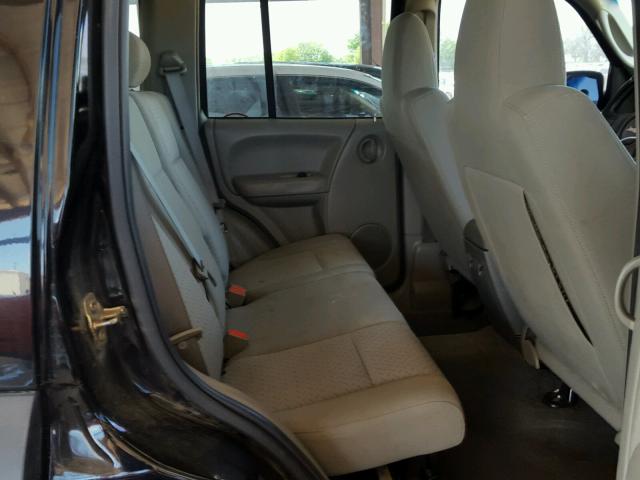 1J4GK38K95W521331 - 2005 JEEP LIBERTY RE BLACK photo 6