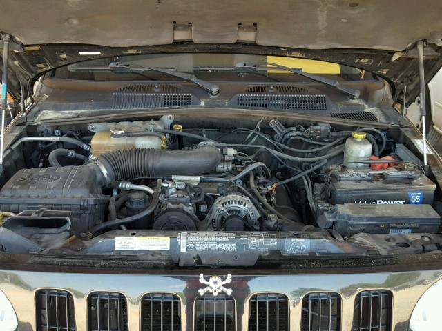 1J4GK38K95W521331 - 2005 JEEP LIBERTY RE BLACK photo 7