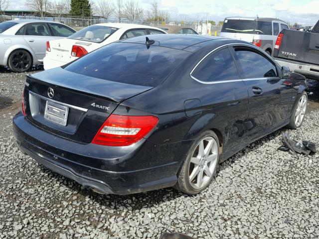 WDDGJ8JB5CF896040 - 2012 MERCEDES-BENZ C 350 4MAT BLACK photo 4