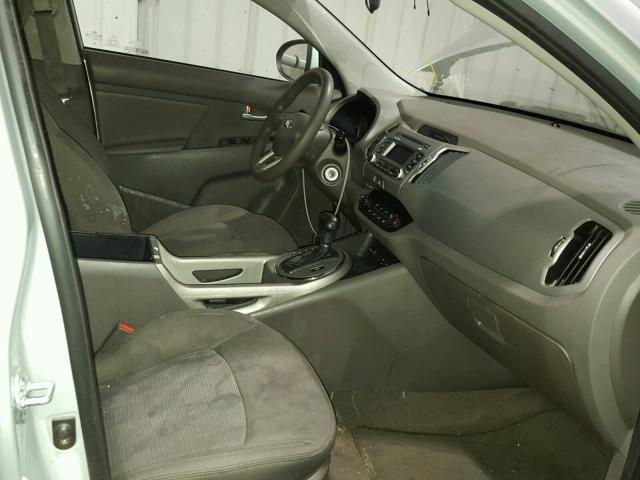 KNDPBCAC5F7699192 - 2015 KIA SPORTAGE L SILVER photo 5