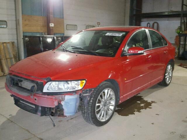 YV1390MS3A2512740 - 2010 VOLVO S40 2.4I RED photo 2