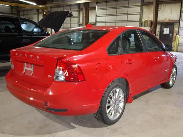 YV1390MS3A2512740 - 2010 VOLVO S40 2.4I RED photo 4