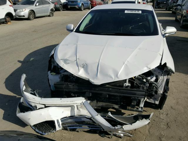 3LN6L2LU4ER812870 - 2014 LINCOLN MKZ HYBRID WHITE photo 9