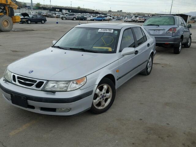 YS3EF48Z6X3046710 - 1999 SAAB 9-5 SE SILVER photo 2