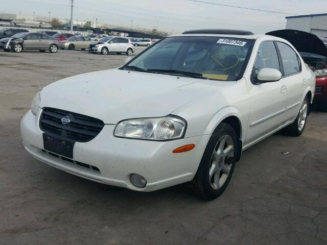 JN1CA31A41T315356 - 2001 NISSAN MAXIMA GXE WHITE photo 2