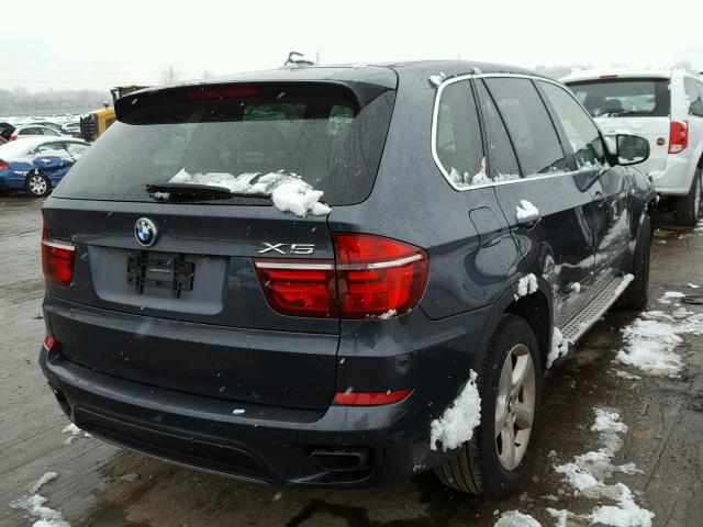 5UXZV8C54BL418561 - 2011 BMW X5 XDRIVE5 GREEN photo 4