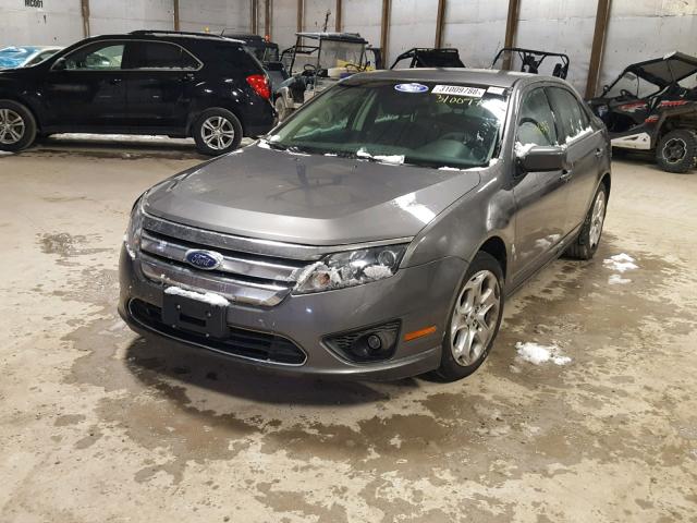 3FAHP0HA7BR304897 - 2011 FORD FUSION SE GRAY photo 2