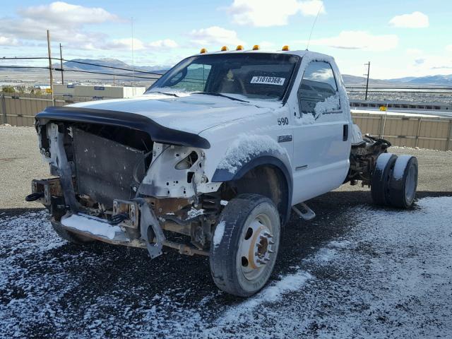 1FDAF56P06EA92447 - 2006 FORD F550 SUPER WHITE photo 2